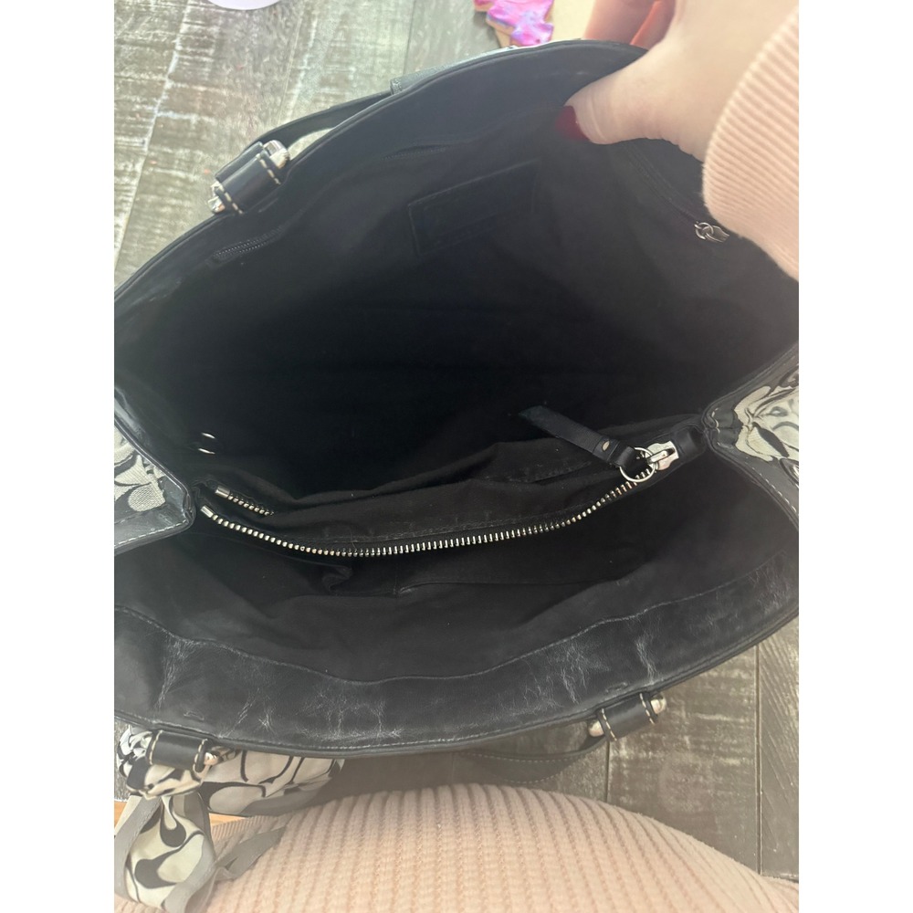 COACH Vintage Y2k Hampton Signature Canvas Shoulder Bag B/W Coach Scarf - Picture 8 of 14